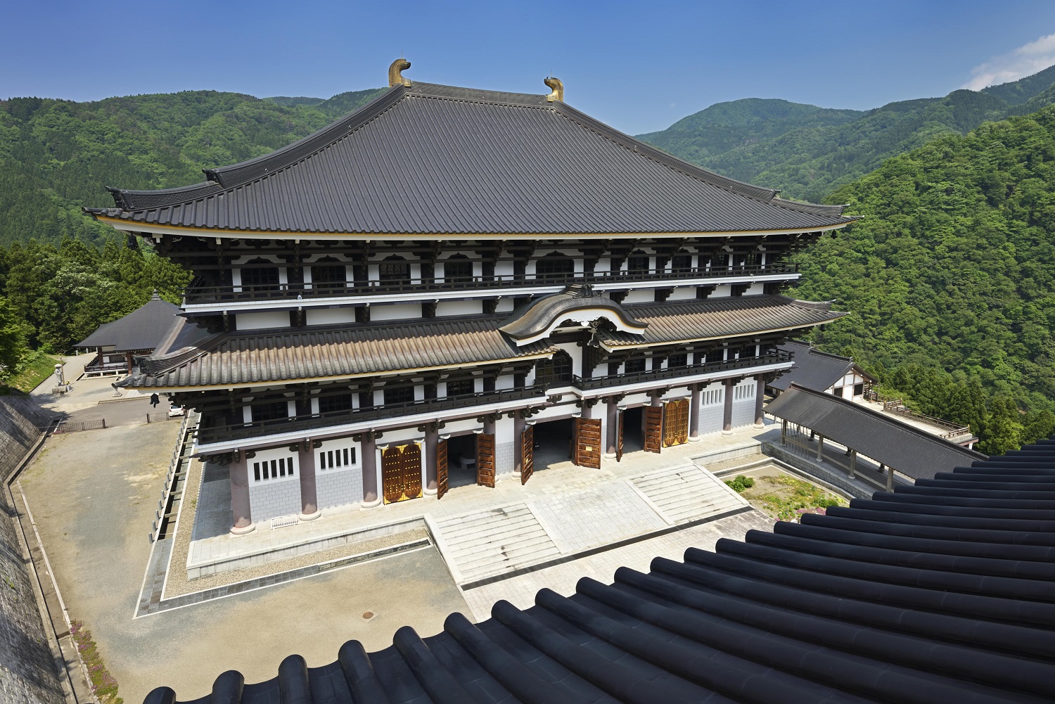 少し足を延ばして散策